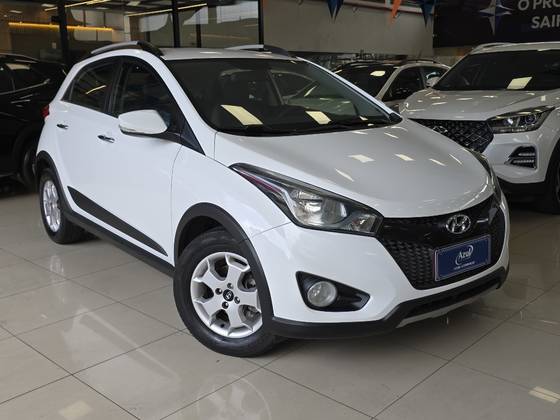 HYUNDAI HB20X 1.6 16V PREMIUM FLEX 4P AUTOMÁTICO